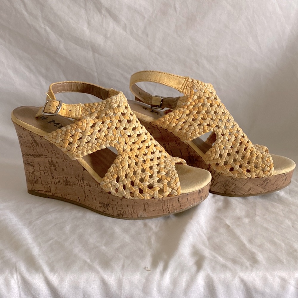 Yellow Mudd wedges